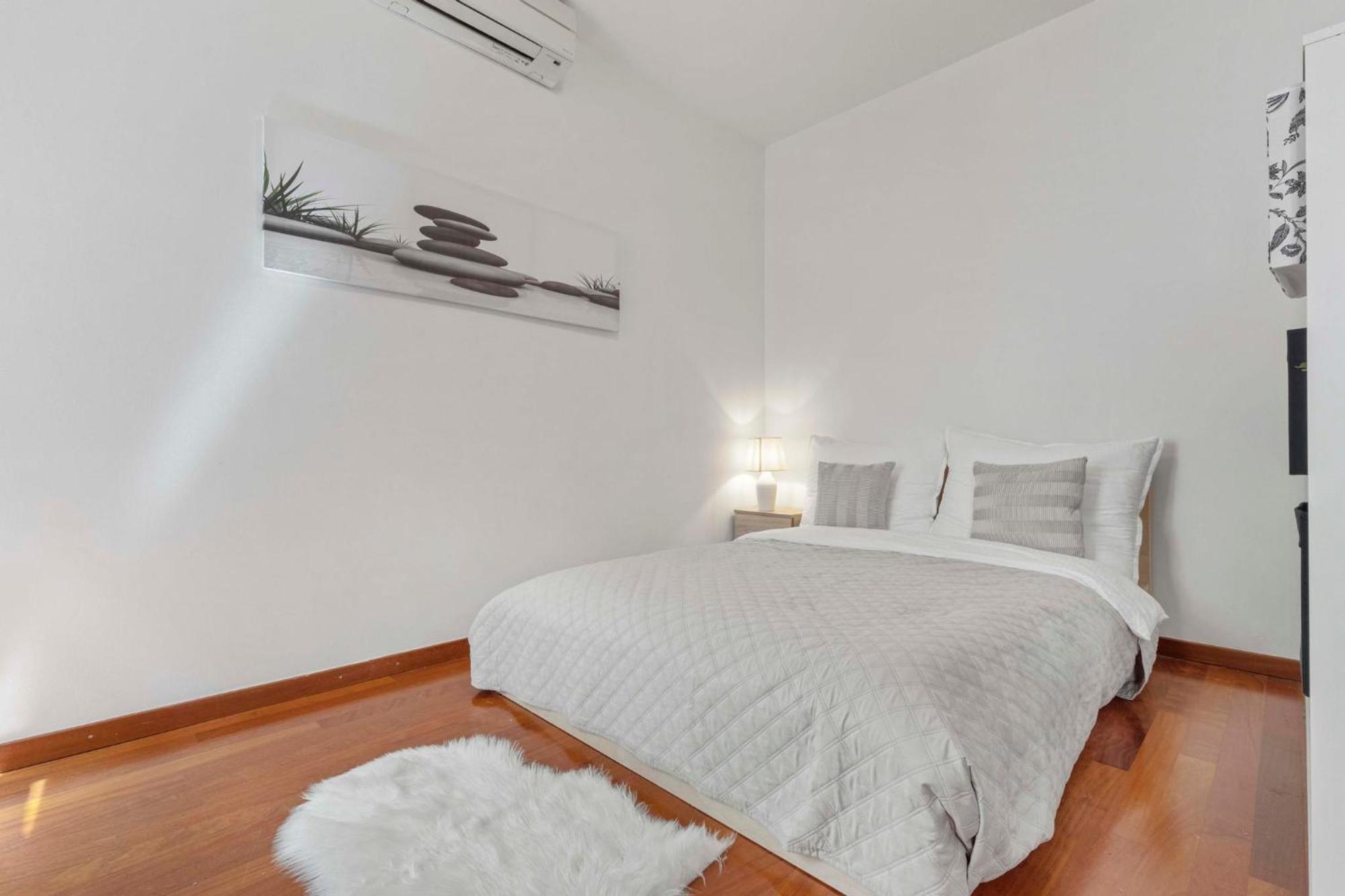 Charming Apartment In The Heart Of 브라티슬라바 외부 사진