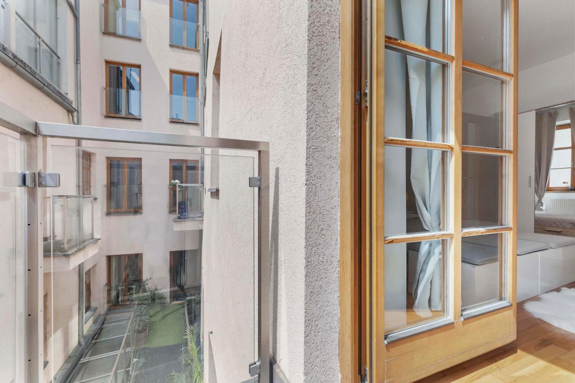 Charming Apartment In The Heart Of 브라티슬라바 외부 사진